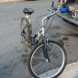 Schwinn Ladies Jaguar Cruiser bicycle-blue/silver bike