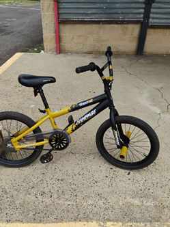 Kent 18-Inch Rampage Boy's BMX Bike