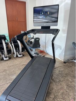 Peloton Tread+ Plus Treadmill with HUGE 32" Screen