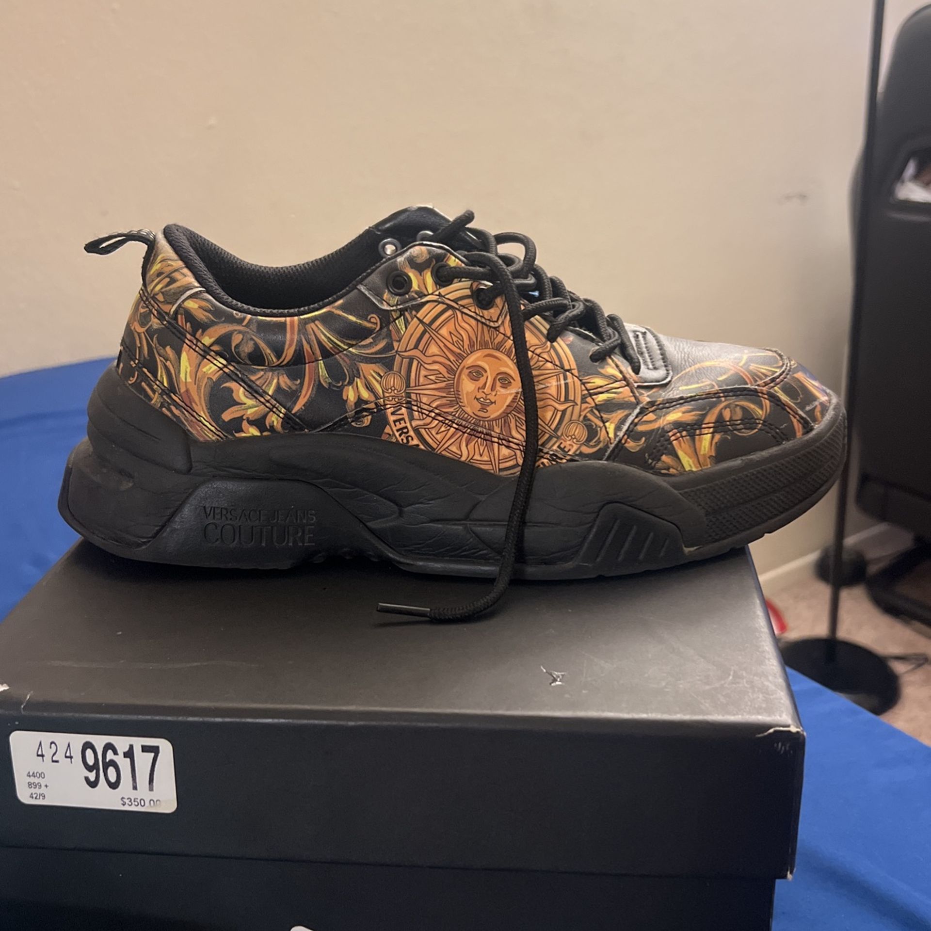 versace shoes Clothing