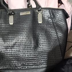 Reaction Kenneth Cole Tote Bag