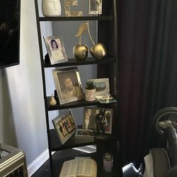 Bookshelf 