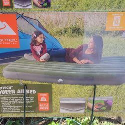 Ozark Trail Tritech Queen Airbed Air Mattress Blowup 10 inch 660lbs (no pump)