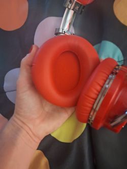 Noise canceling headphones used once