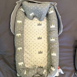 Portable Baby Lounger