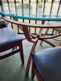 Round Glass Top Table 