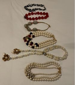 Costume Jewelry Necklaces/Brooches/Earrings—MOVING MUST SELL by Saturday!