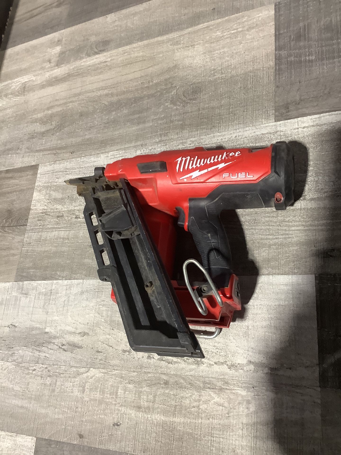 30° Milwaukee Nail Gun