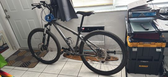Bicycle Motobacane 15”, 29inch wheels, Shimano X7, 30 speeds