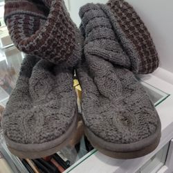 Uggs Size 7 