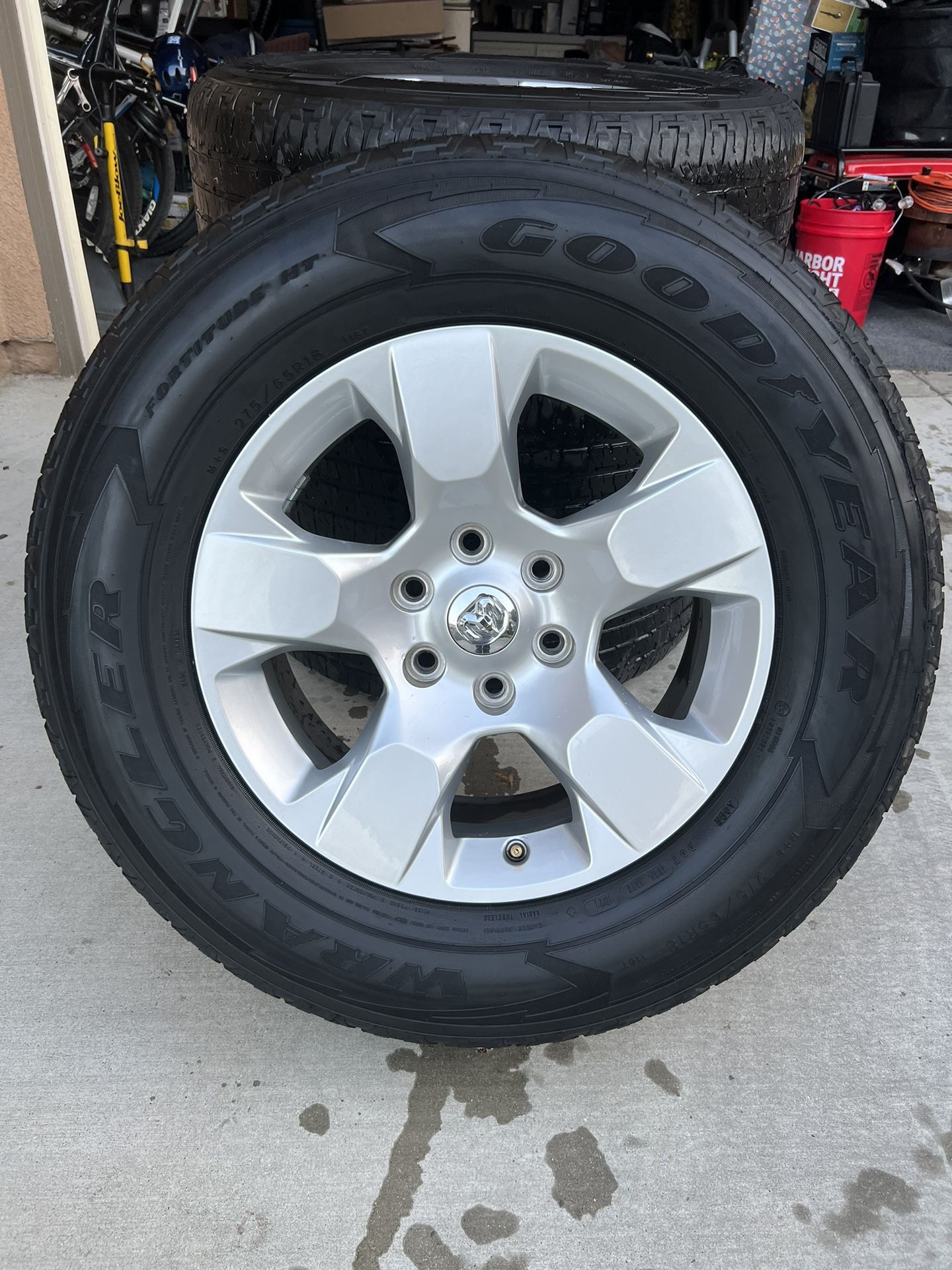 Ram 1500 Wheels & Tires
