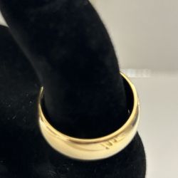 Tungsten Gold Tone Ring.