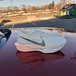Brand New And Original Men's Nike ZOOM Vaporfly Sneakers Sizes 13