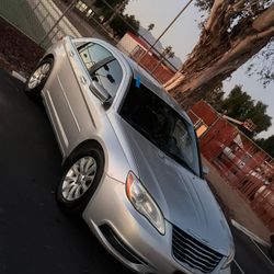 Chrysler (contact info removed) Sedan