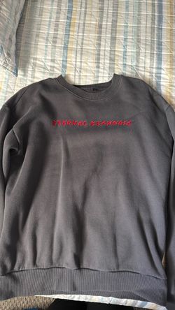 Grey crewneck