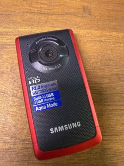 Samsung W200 Waterproof Pocket Camcorder (Red) - Full HD 1080p