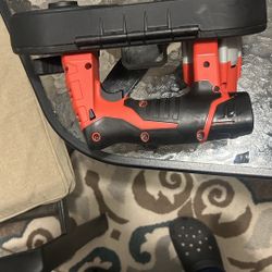 Milwaukee 2429-21XC M12 Sub Compact Band Saw Kit