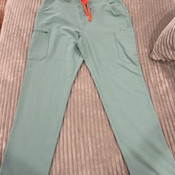 FIG UNIFORM