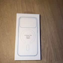 iPhone 17 Pro Clear Magnetic Phone Case