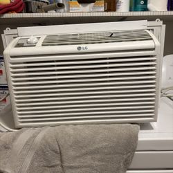 LG LW5016 Window Air Conditioner 