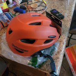 Casco Gris,  Verde. Rosa Anaranjado Y Soldado Para Bicicleta