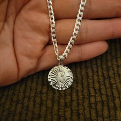 Italy 925 Solid Sterling Silver Diamond Cut Dainty Necklace 18" w/ Saint Jude Charm for Women Plata 925 Cadena con Dije de San Juditas Para Dama 18"