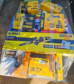 Dewalt pallet