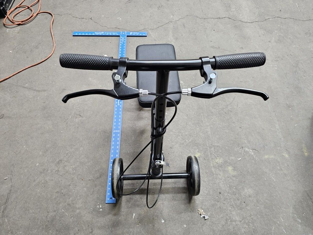 Knee Rover