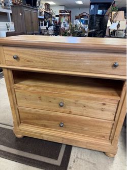 Natural -finish wooden 3-drawer chest features classic rounded detailing & pewter hardware - 42” x 19” x 40”