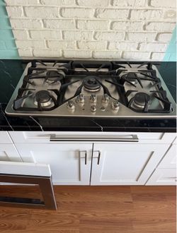 GE Cooktop 36” Gas