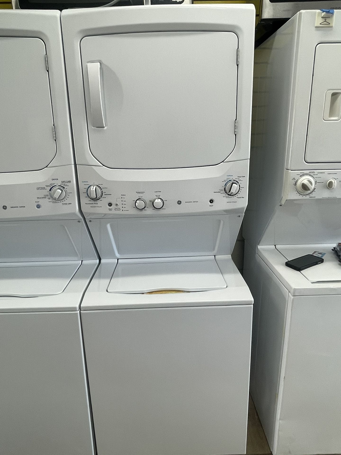 27’’ GE Washer And 220v Electric Dryer Combo Set In Excellent Working Condition