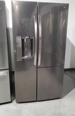 LG Side-by-Side Black Stainless Refrigerator Fridge
