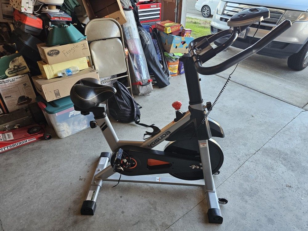 Magnetic Resistance Exercise Bike