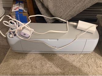 Cricut 3 with supplies