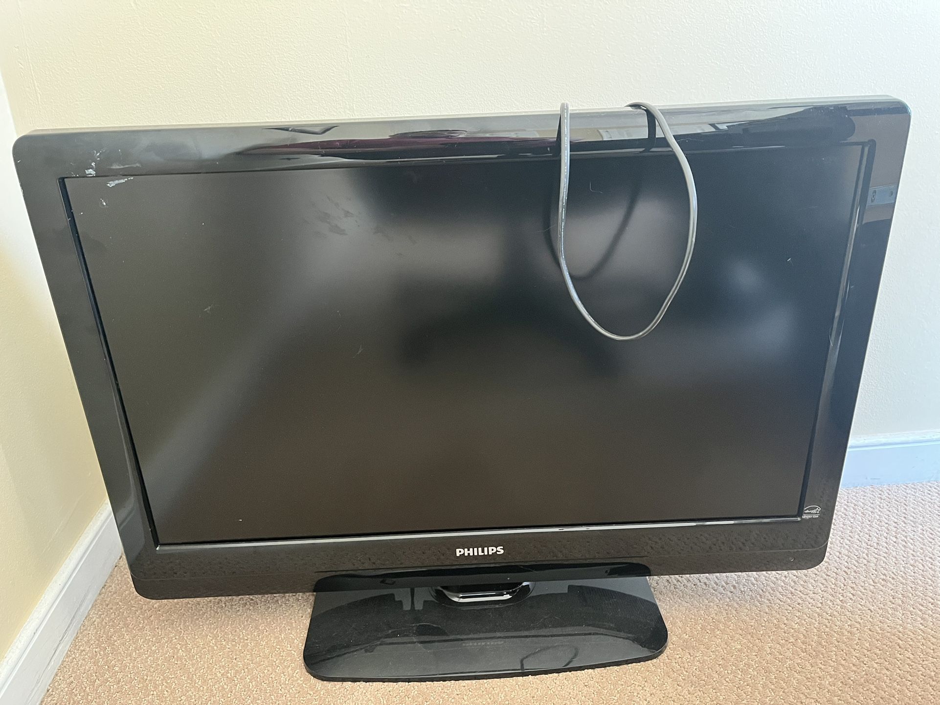 Phillips 32” LCD TV W/ Remote