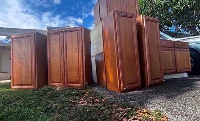 9 Cabinets 1 Bottom 8 Tops- Solid Wood
