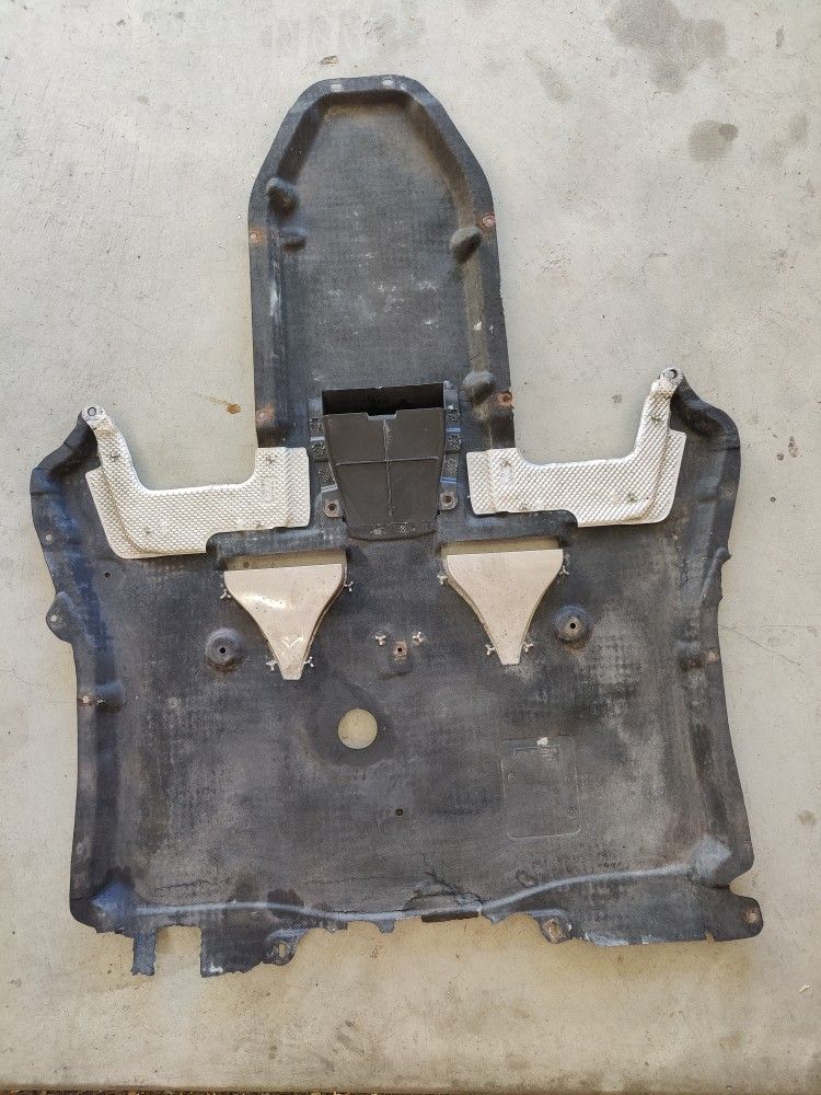 BMW 2006-2010 E60 M5 E63/E64 M6 Underbody Cover