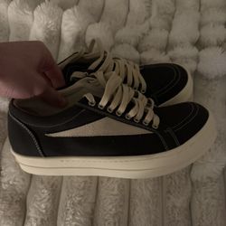 Rick Owns Vans Size 10 