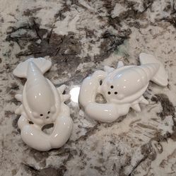 3 3/4 in lobster salt and shakers