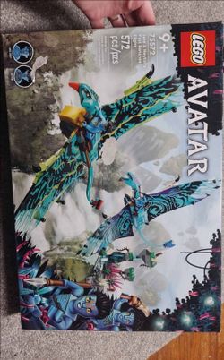 New Avatar Lego Jake and Neytiri's first banshee flight