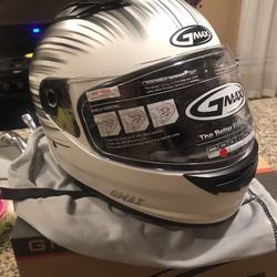 GMAX FF98 Helmet
