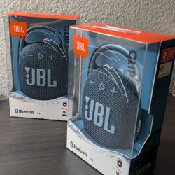 Set Of 2 JBL Clip 4's