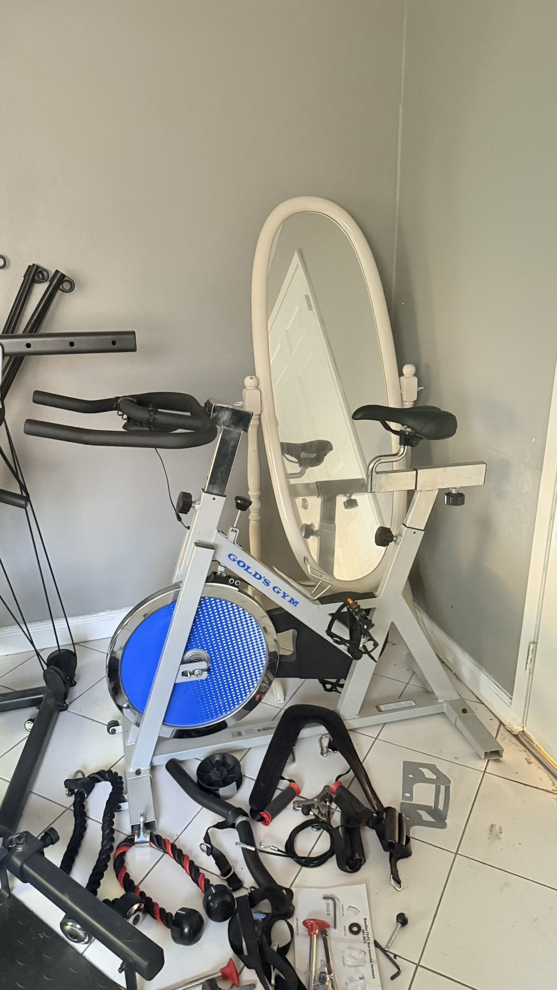 Gold’s Gym Exercise Bike – Great Condition, Smooth Ride
