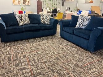 BLOW OUT SALE!! SOFA AND LOVESEAT 
