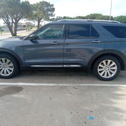 2021 limited Ford Explorer