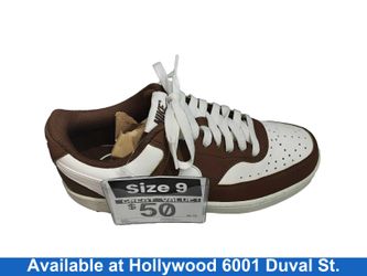 Nike Im1652-101 Brown