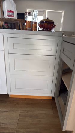 Shaker Style Base Cabinet with (3) Drawers