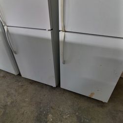 Refrigerators 2 Apt Size