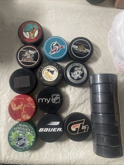 20 Nhl Ihl Ahl Hockey Puck Detroit Vipers Griffins Penguins Predators Gli Bauer
