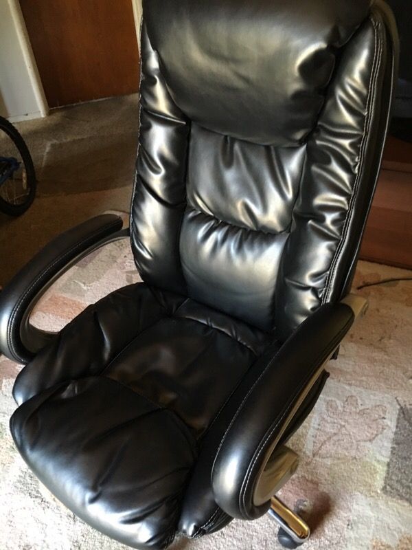 Staples westerly bonded leather managers office chair with chrome legs for Sale in San Jose CA OfferUp